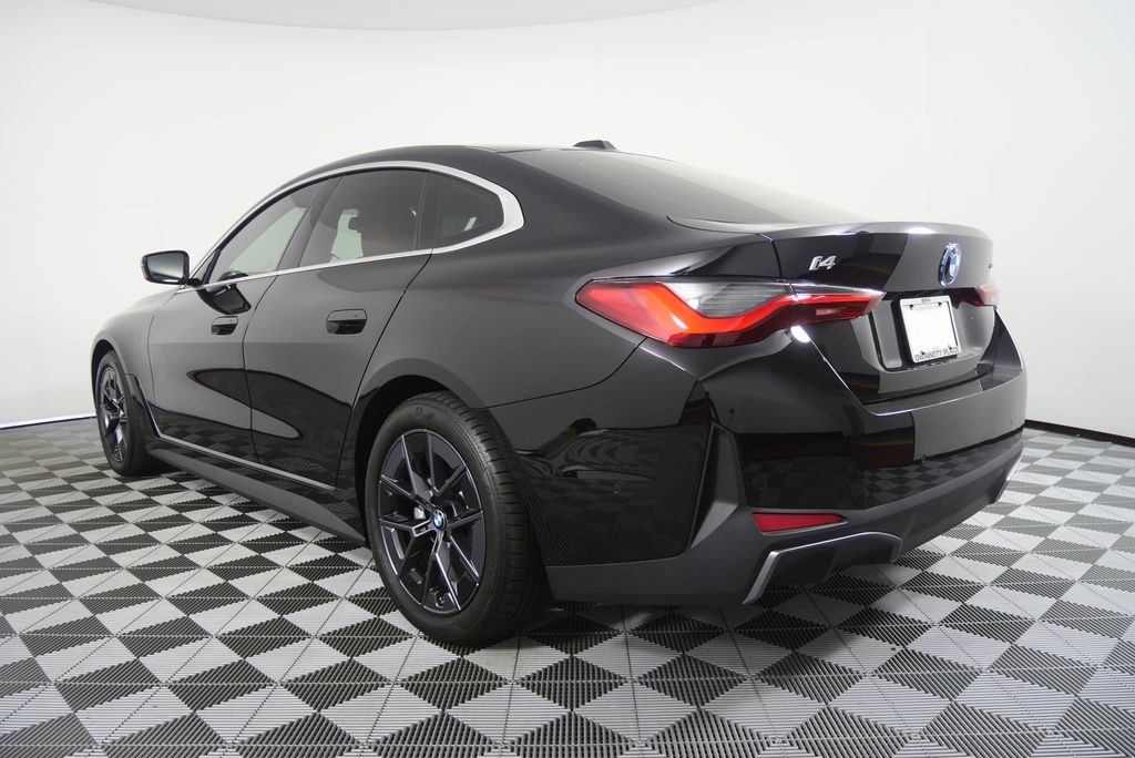 Thumbnail: 2025 BMW i4 - 5