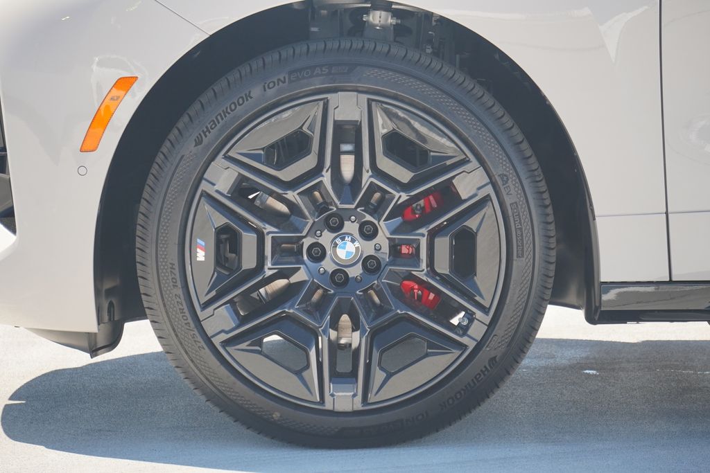 Thumbnail: 2026 BMW iX - 5