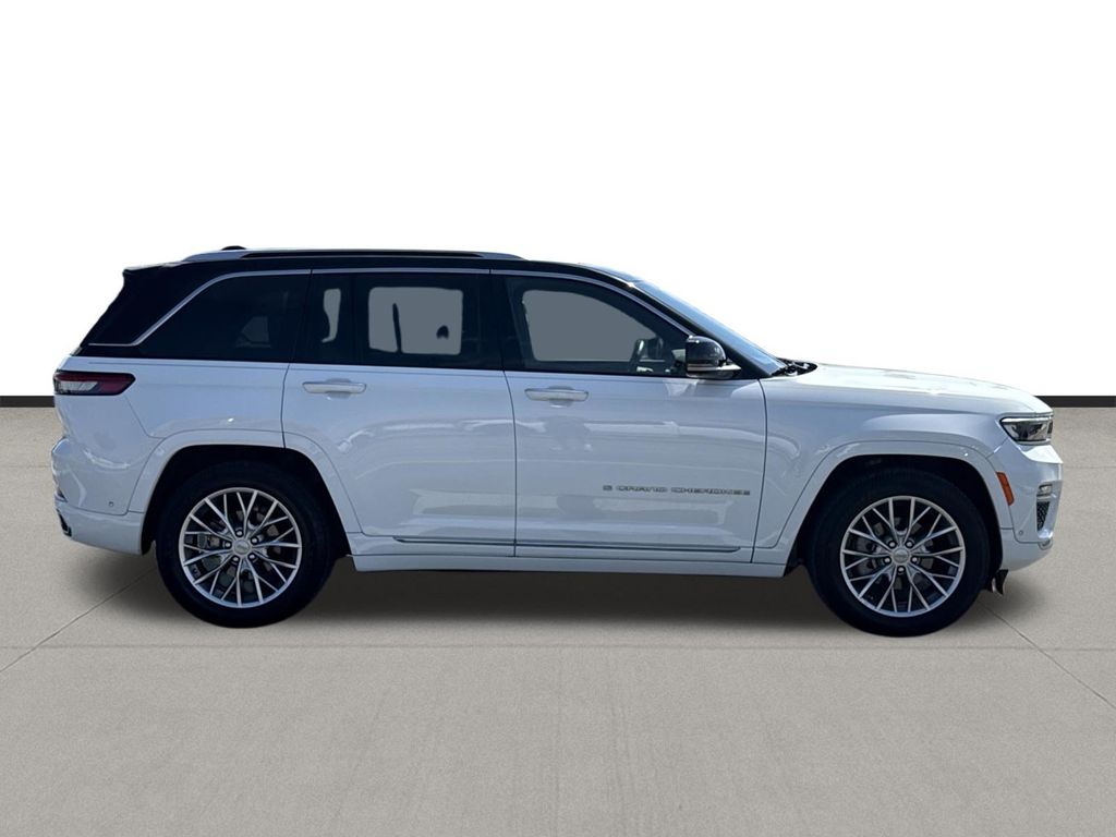 2023 Jeep Grand Cherokee Summit White at Community Toyota