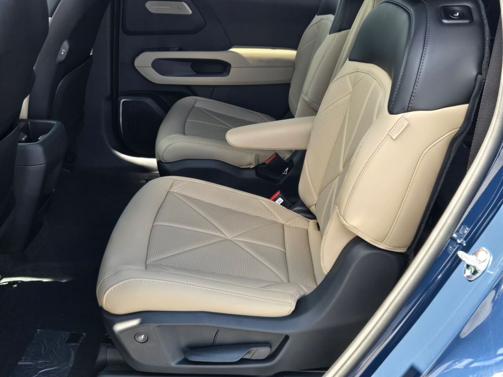 2027 Kia Telluride - $48,580