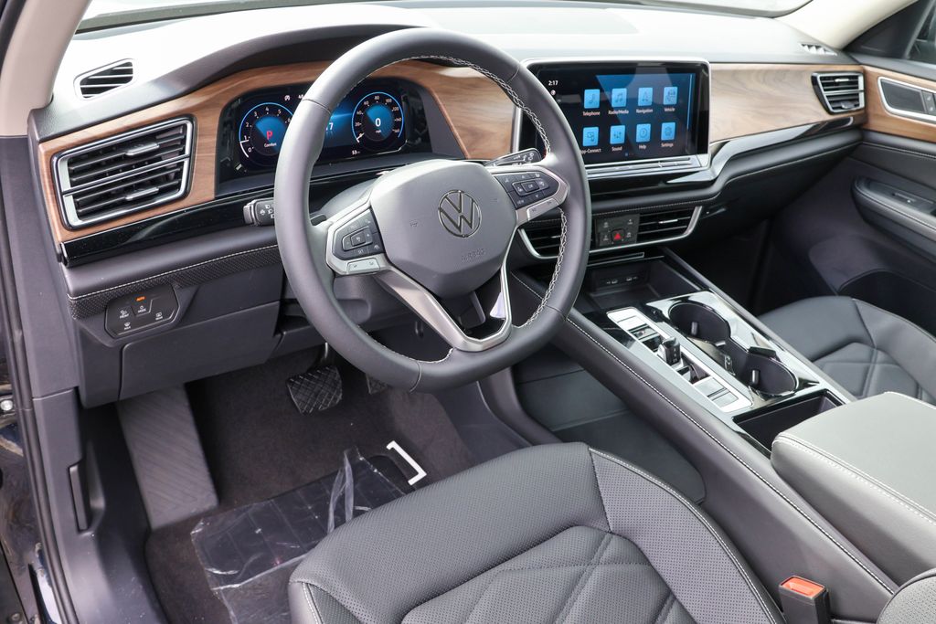 2024 Volkswagen Atlas 2.0T SE w/Technology 3