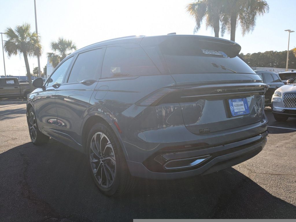 2025 Lincoln Nautilus Reserve