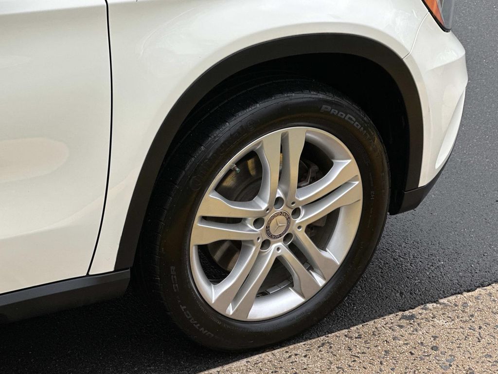 Thumbnail: 2017 Mercedes-Benz GLA - 18