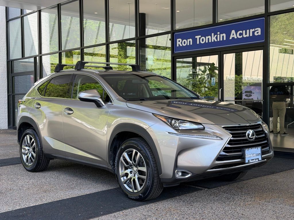 2016 Lexus NX 200t FWD Plata (Silver Lining Metallic) SUV/Crossover Tracción delantera 6 velocidades Automática