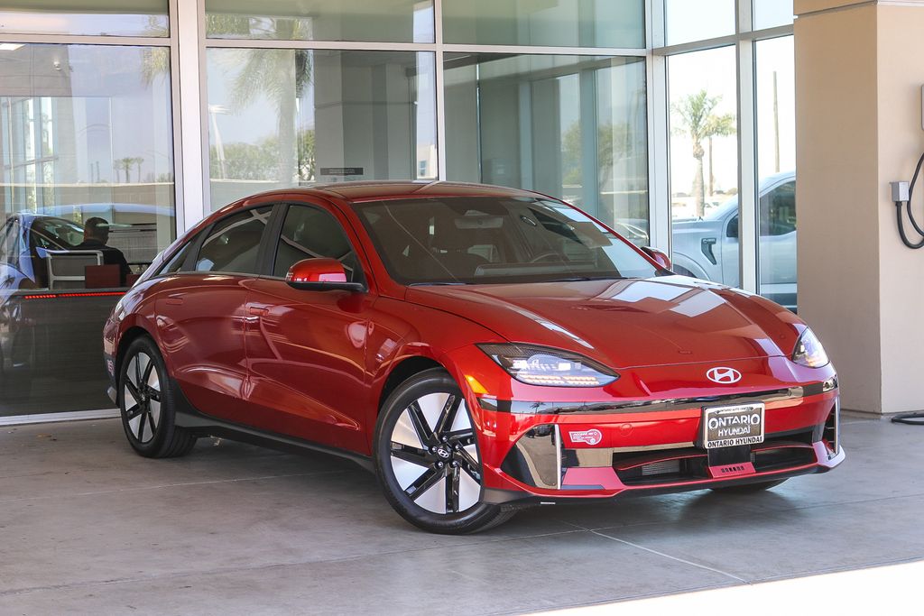 Certified Used 2024 Red Hyundai SE image 2