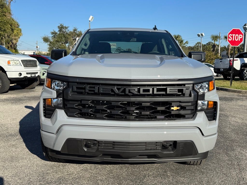 2025 Chevrolet Silverado 1500 Custom 3