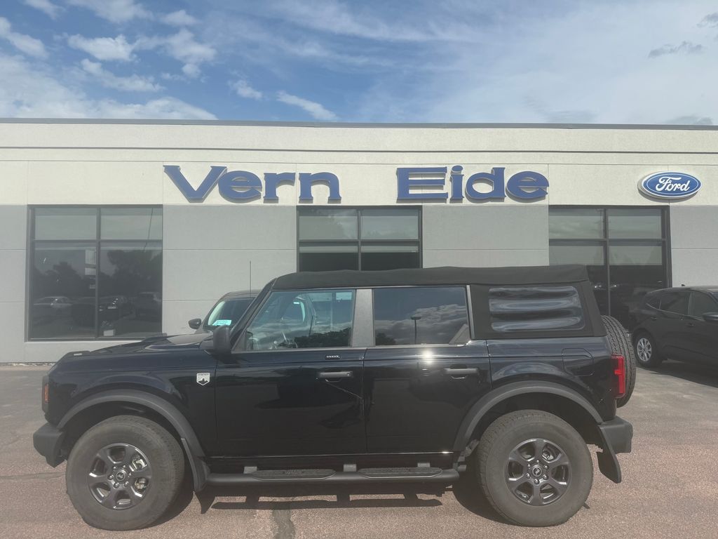  2022 Ford Bronco Big Bend 4-Door 4WD   