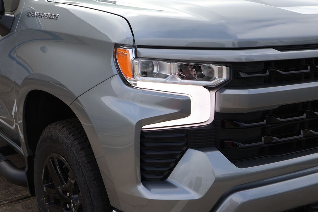 Thumbnail: 2026 Chevrolet Silverado 1500 - 3