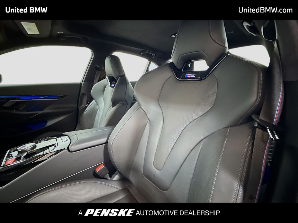 Thumbnail: 2025 BMW M5 - 5