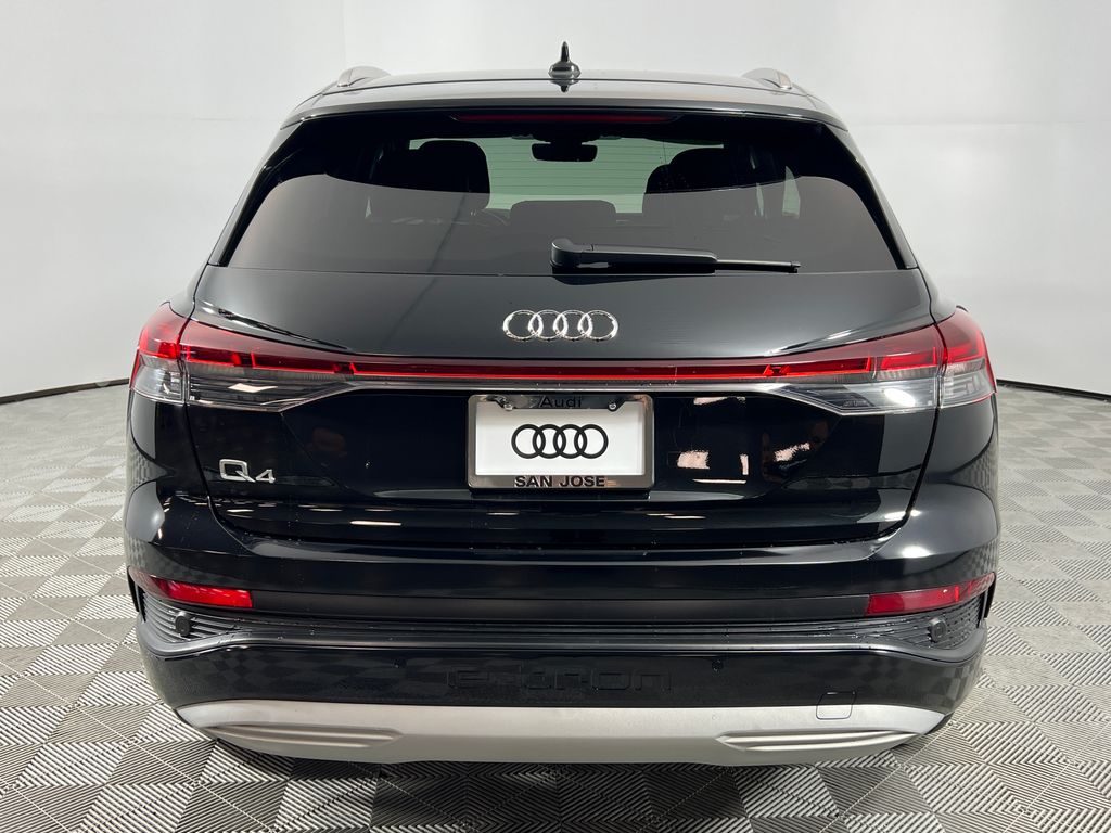 Thumbnail: 2023 Audi Q4 e-tron - 4