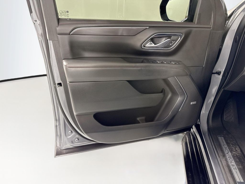 Thumbnail: 2022 Chevrolet Tahoe - 25