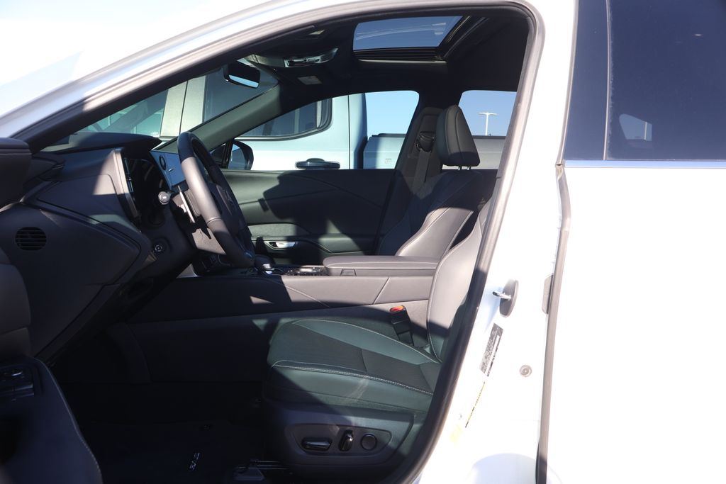 Thumbnail: 2025 Lexus RX - 9