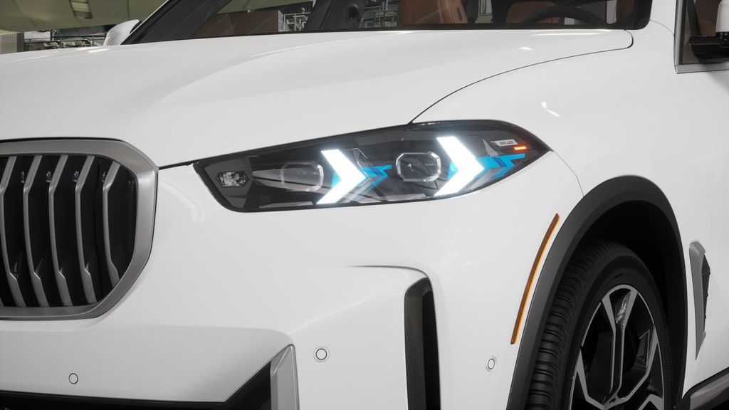 Thumbnail: 2026 BMW X5 - 6