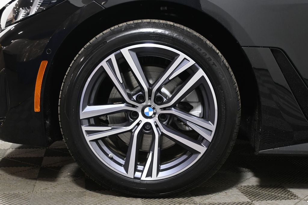 Thumbnail: 2026 BMW 4 Series - 12