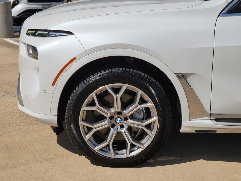 2023 BMW X7 xDrive40i White at Gullo Toyota