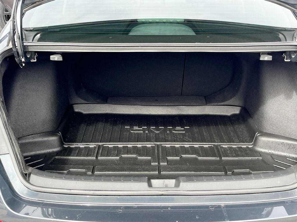 Used 2024 Gray Honda Touring image 27