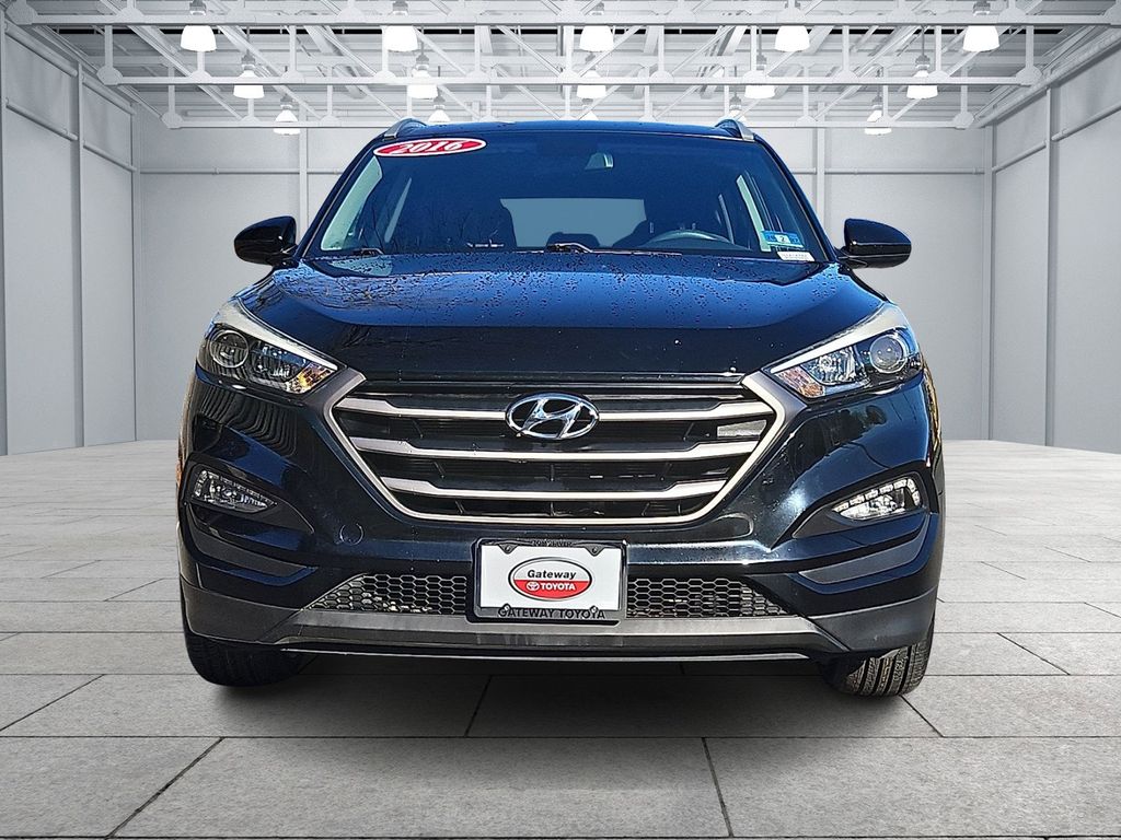 Thumbnail: 2016 Hyundai Tucson - 2