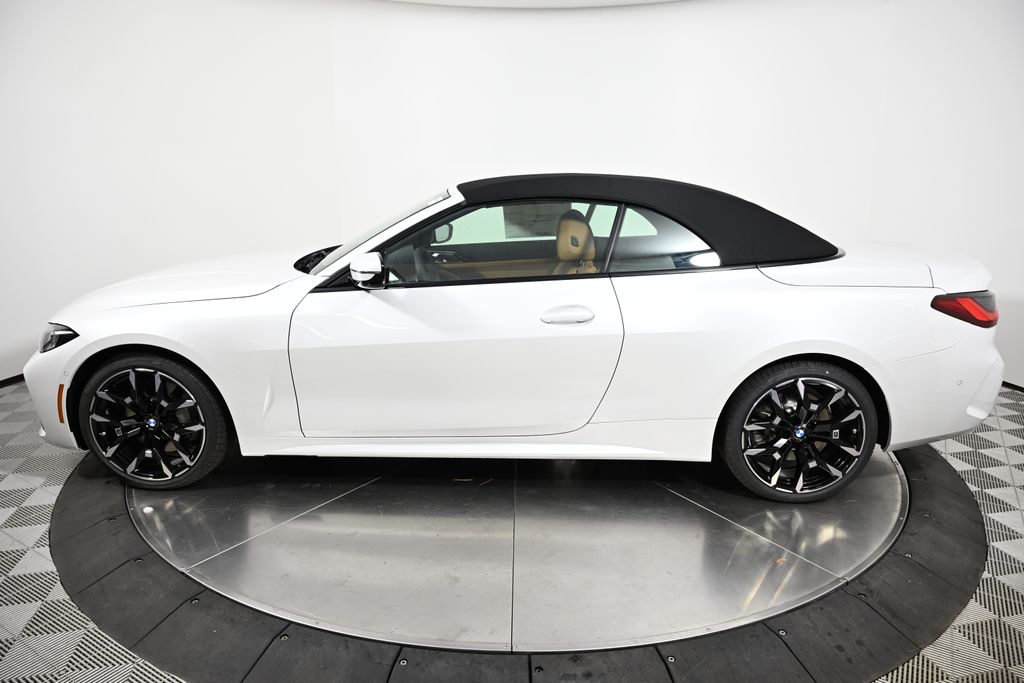 Thumbnail: 2026 BMW 4 Series - 3