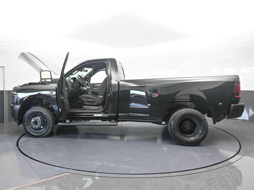 New 2026 Diamond Black Crystal Pearlcoat Ram Tradesman image 60