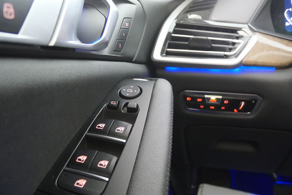 Thumbnail: 2021 BMW X5 - 19