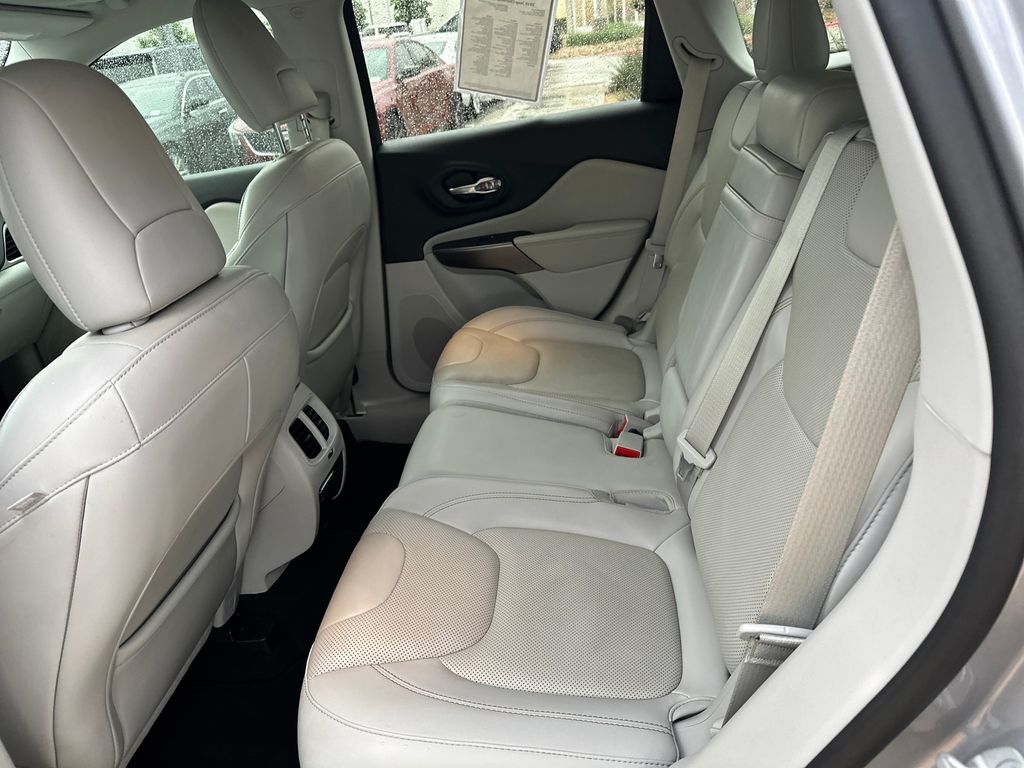 Used Car 2019 Jeep Cherokee  Limited For Sale Under $20,000 In Austin, Texas