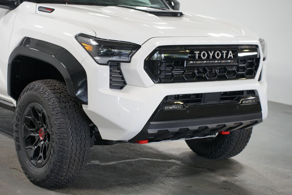 Thumbnail: 2025 Toyota Tacoma - 4