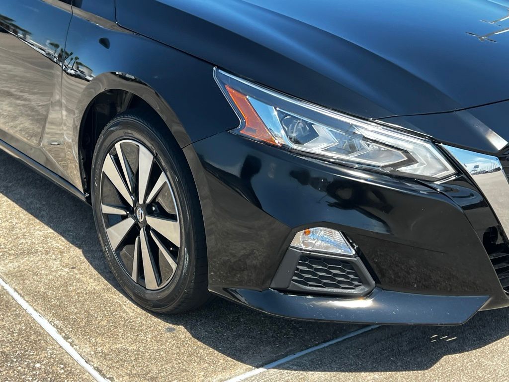 2021 Nissan Altima 2.5 SV Black at DeMontrond Mazda