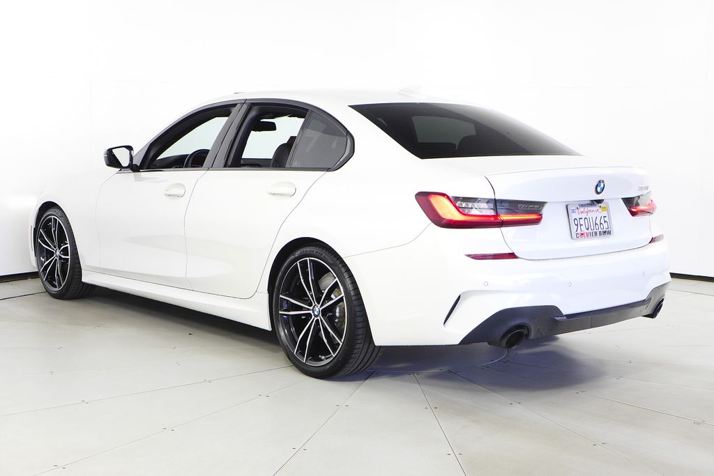 2022 BMW 3 Series 330i 9