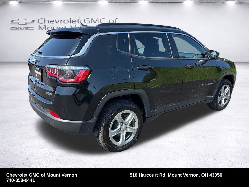 Photo 5 of 2024 Jeep Compass Latitude