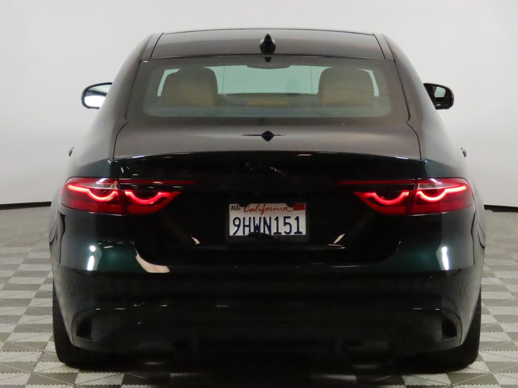Thumbnail: 2024 Jaguar XF - 4