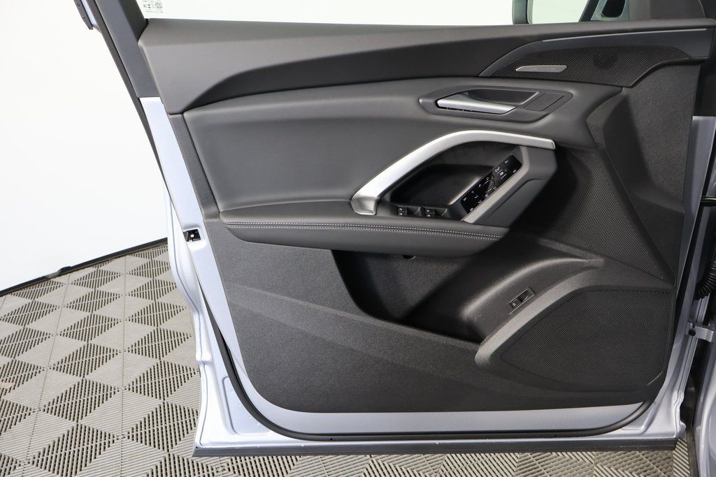 Thumbnail: 2026 Audi Q5 - 7