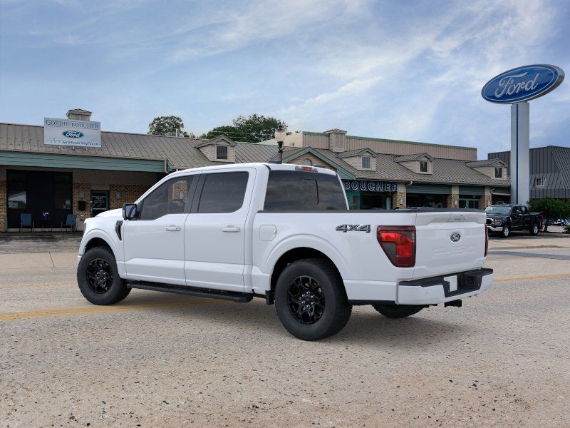 Used 2026 Oxford White Ford XLT image 4