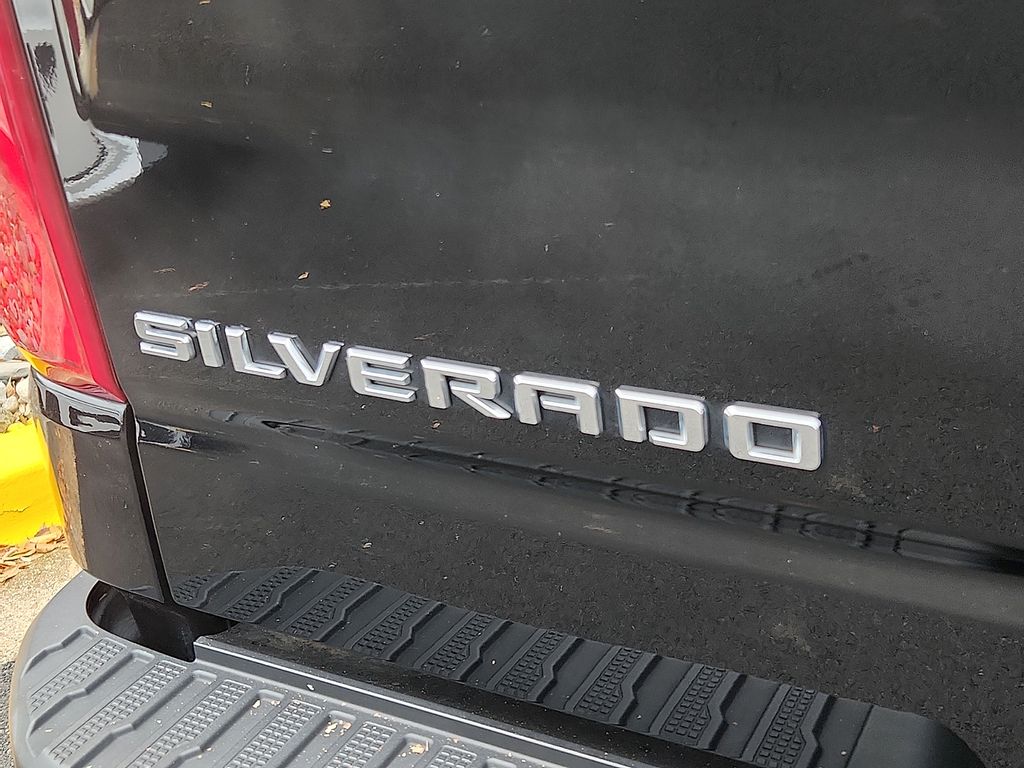 Thumbnail: 2021 Chevrolet Silverado 1500 - 30