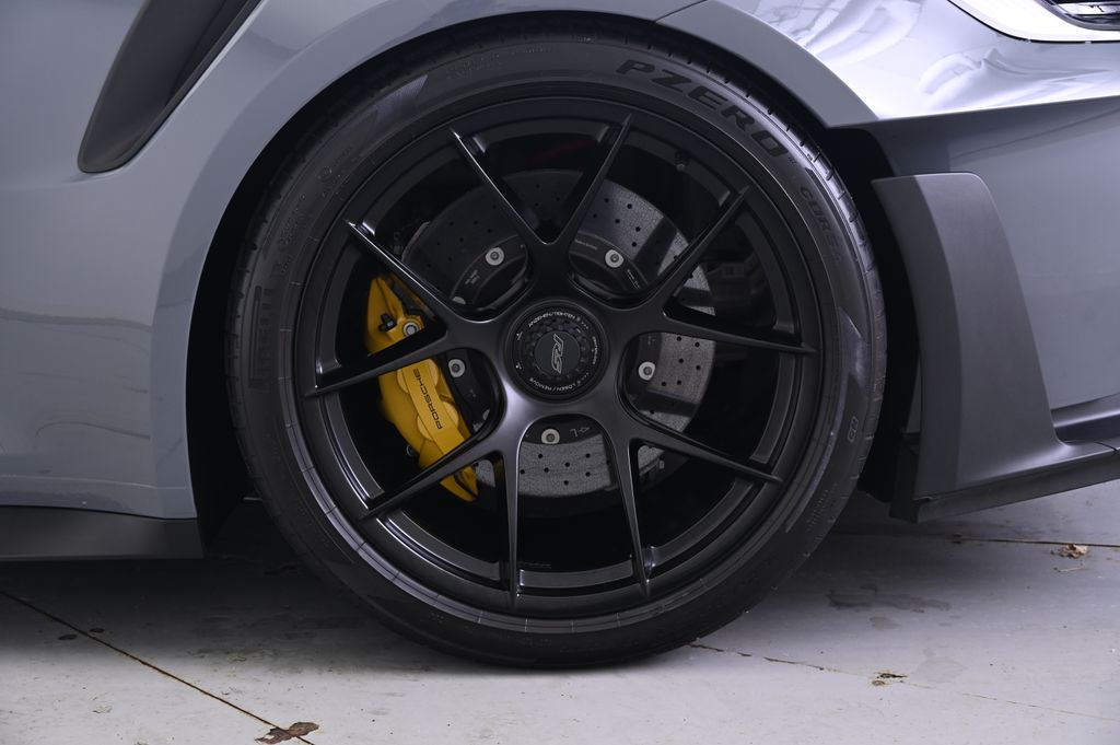 Thumbnail: 2024 Porsche 911 - 12