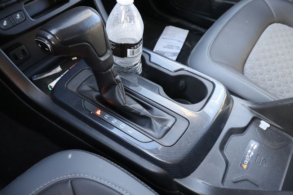 Thumbnail: 2021 Chevrolet Colorado - 27