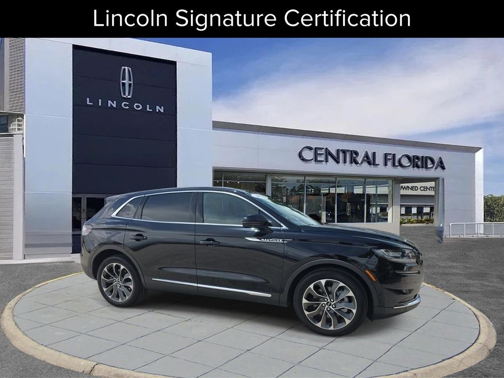 Black Metallic 2023 Lincoln Nautilus Reserve AWD SUV / Crossover All-Wheel Drive 8-Speed Automatic