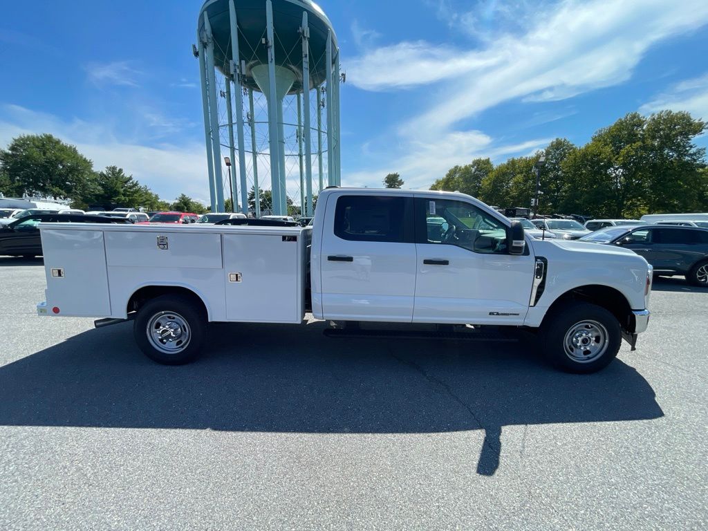 2026 Ford F-350 Chassis XL