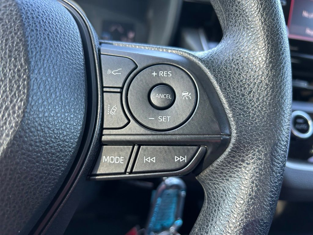 Thumbnail: 2021 Toyota Corolla - 18