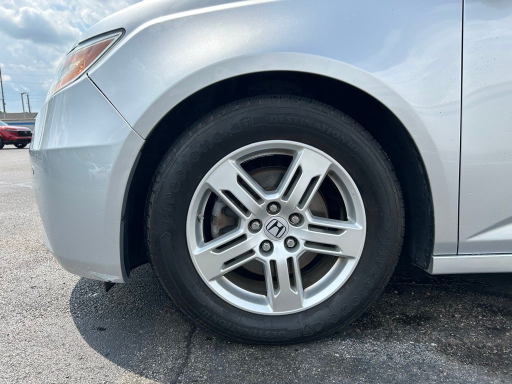 Thumbnail: 2012 Honda Odyssey - 10