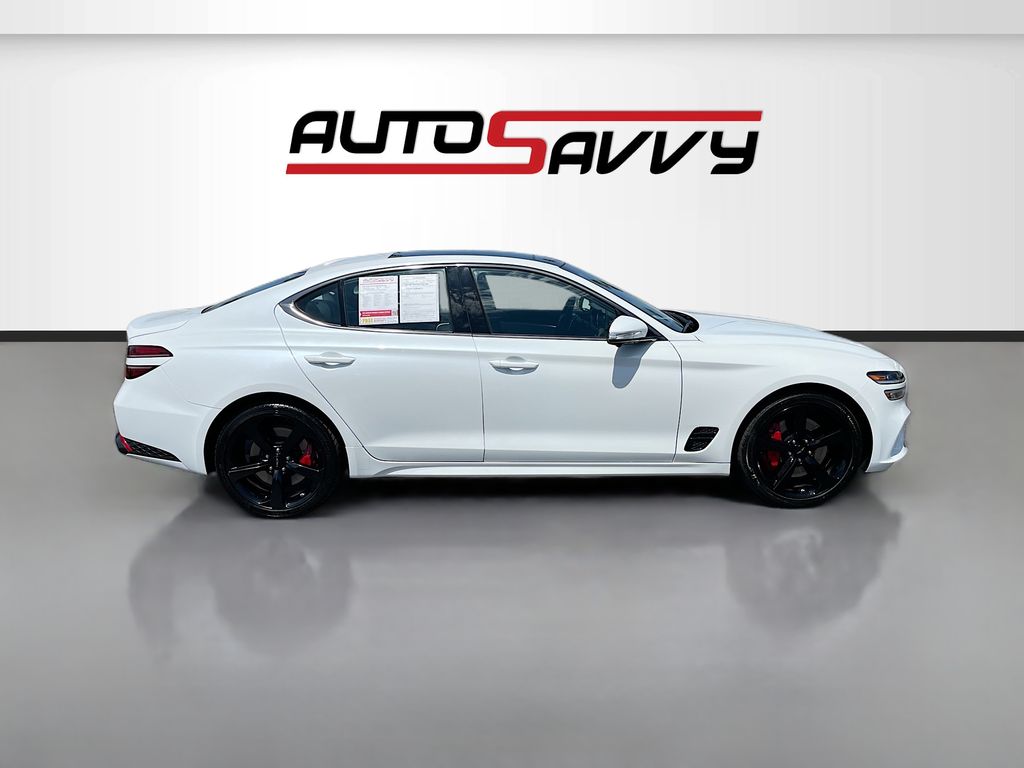 Used 2026 White Genesis 3.3T Sport Prestige image 8