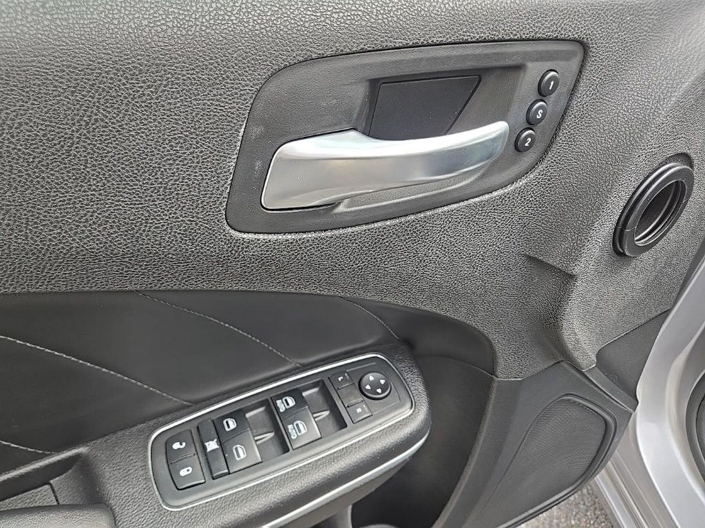 Used 2018 Silver Dodge R/T image 15