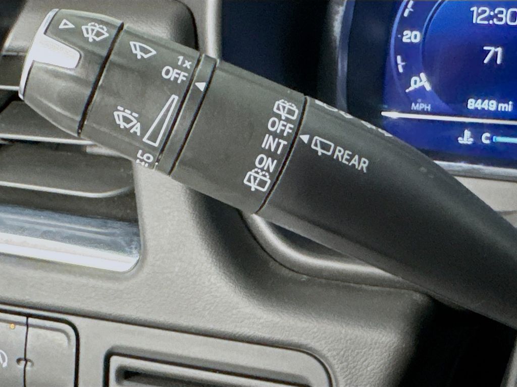 2024 Chevrolet Suburban Premier photo