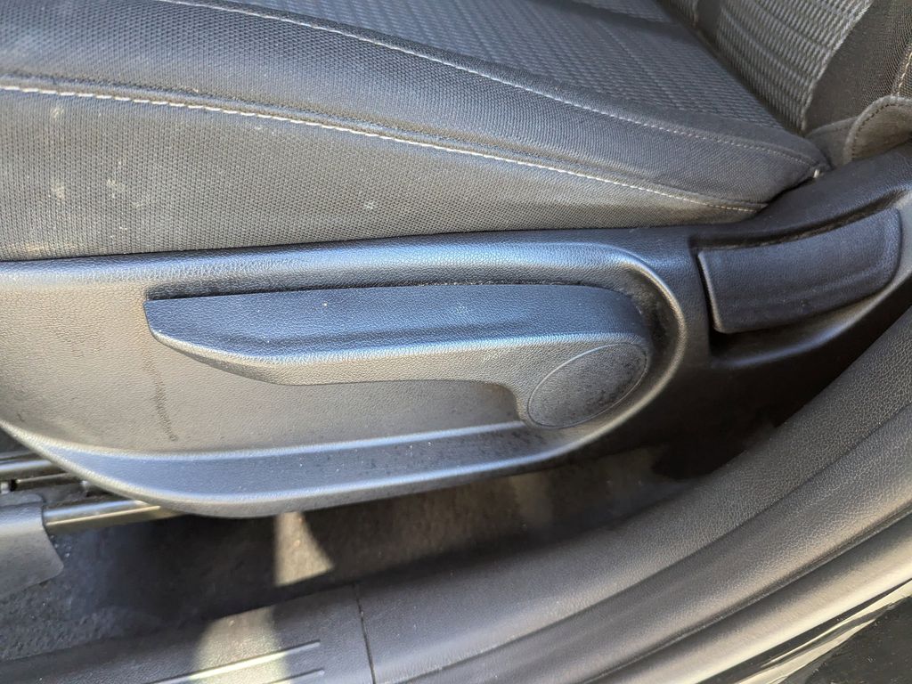 used 2023 Kia Sorento car, priced at $19,892