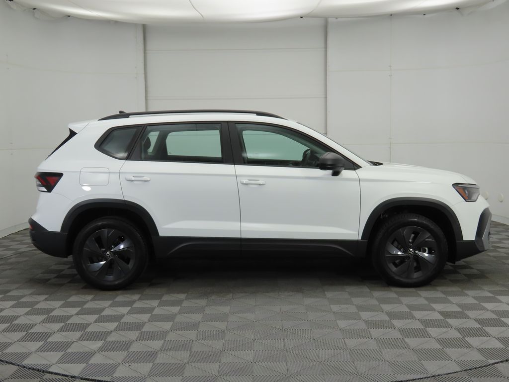 Thumbnail: 2025 Volkswagen Taos - 4