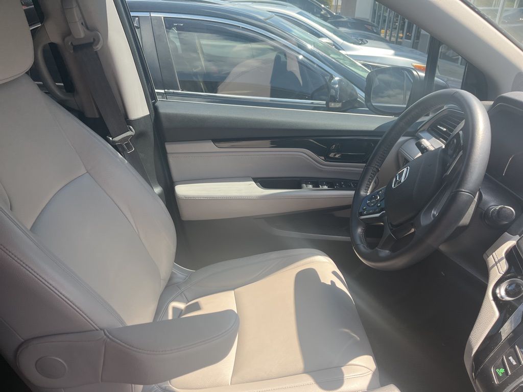 Thumbnail: 2023 Honda Odyssey - 4