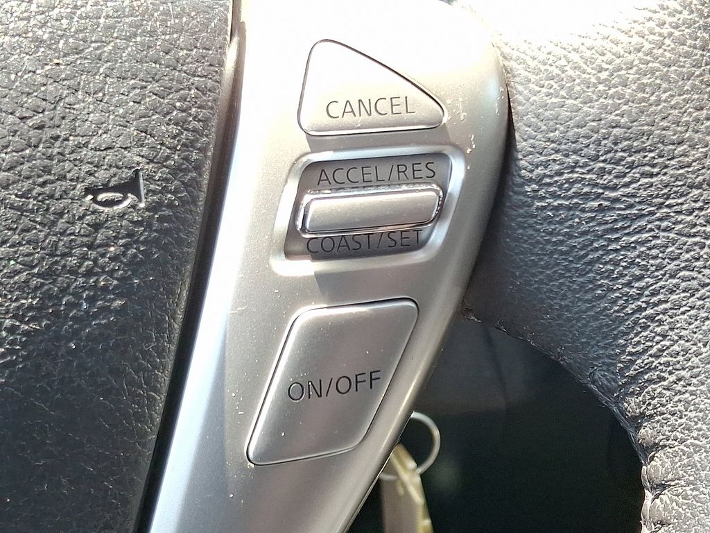2016 Nissan Versa Note SV 21
