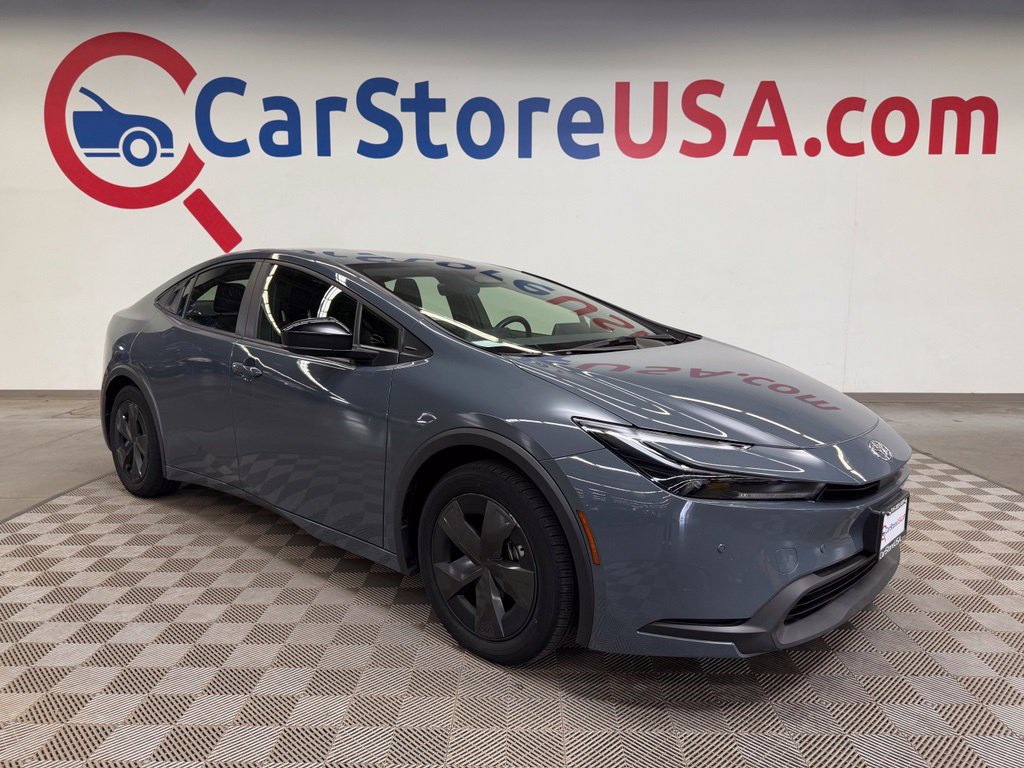2025 Toyota Prius LE FWD