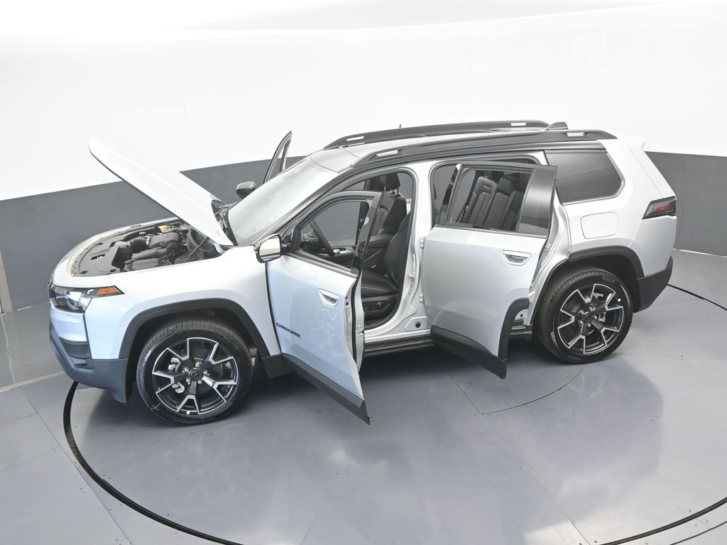 New 2026 Silver Zynith Clearcoat Jeep Overland image 64