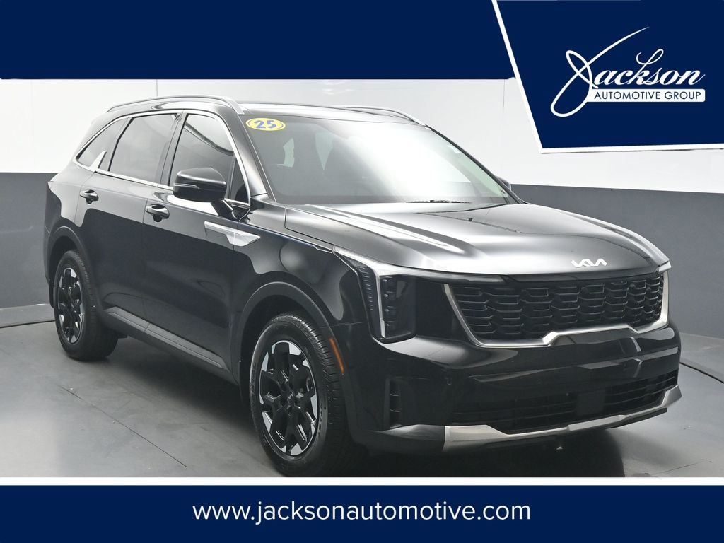 Ebony Black 2025 Kia Sorento SUV / Crossover Front-Wheel Drive 8-Speed Automatic