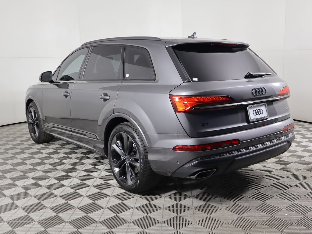 Thumbnail: 2026 Audi Q7 - 8